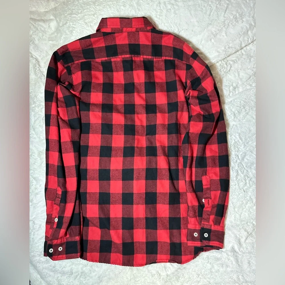 Red and black Buffalo checkered flannel - Picture 4 of 5